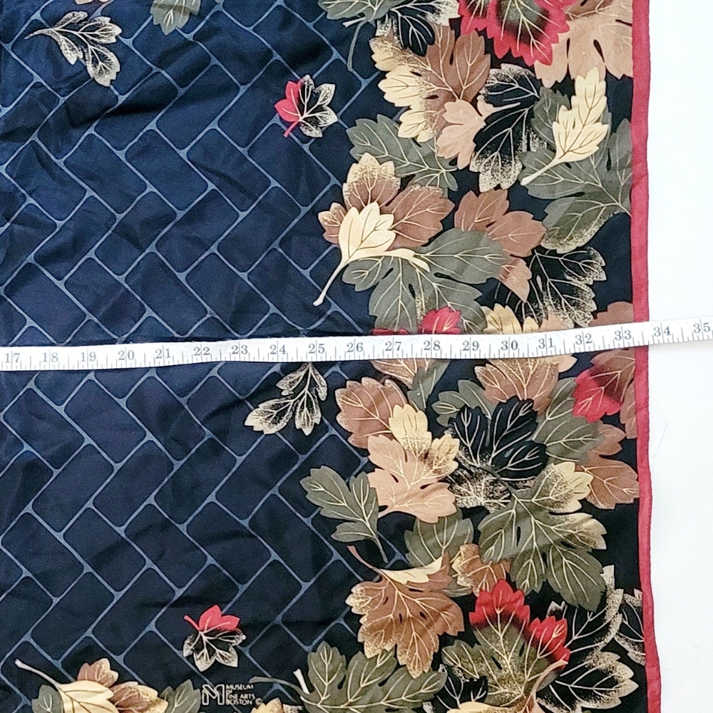 Floral Patterned Scarf - Picture 3 of 9